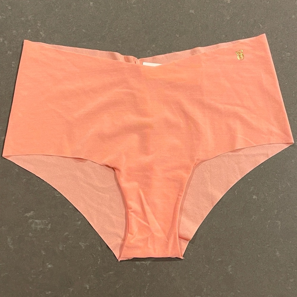 Victoria's Secret Coral No Show Cheeky Panty Underwear NWT Medium